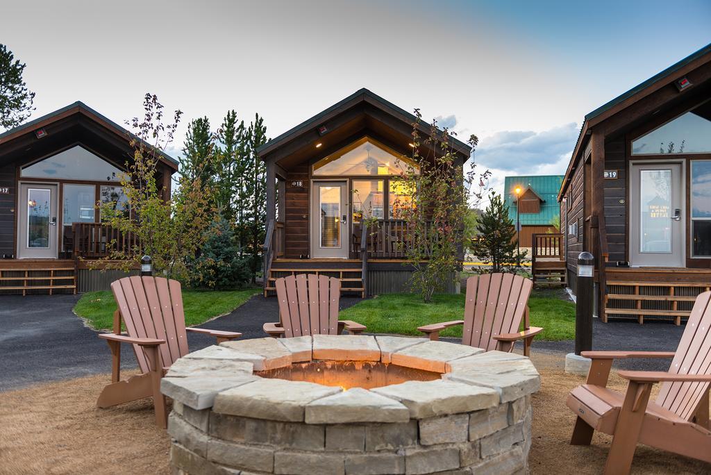 Explorer Cabins At Yellowstone West Yellowstone Exterior foto